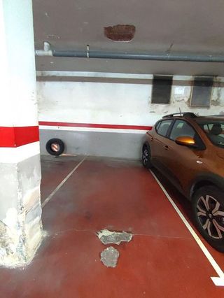 Garaje en venta en Calella