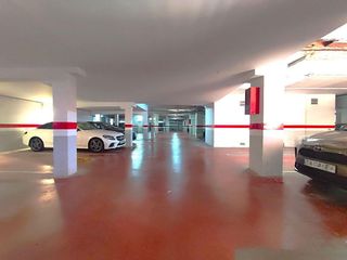 Garaje en venta en Calella