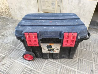 Cajón de herramientas Tayg con ruedas