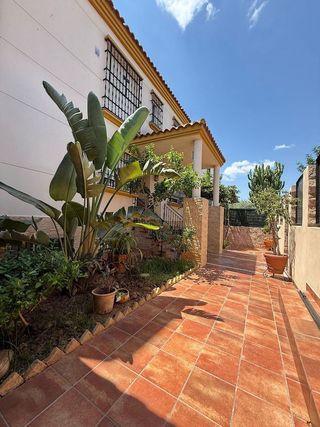 Casa pareada en venta en Gines