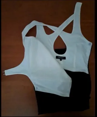 Mono de vestir, Green Coast