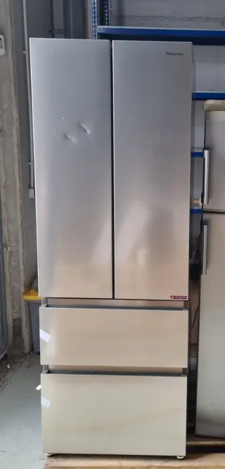 Nevera Hisense Puerta a Puerta