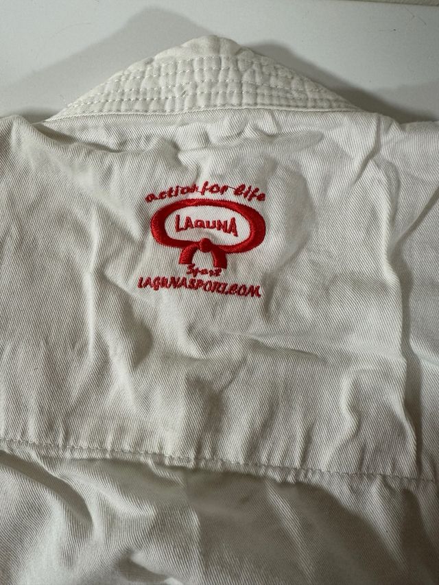 Kimono Karate Tagoya Talla 4 + 3 Cinturones