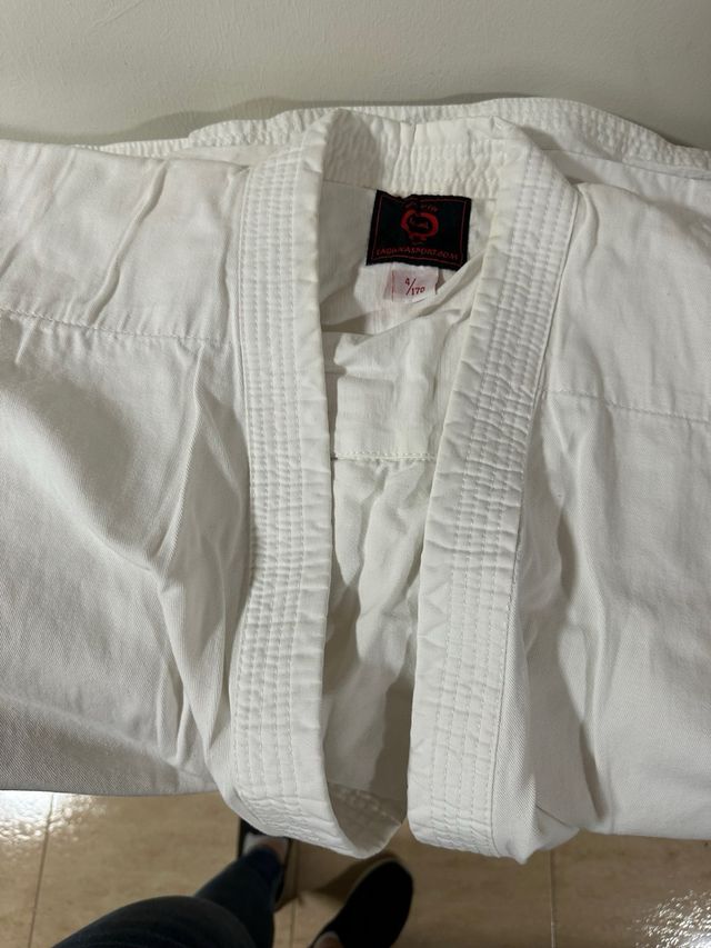 Kimono Karate Tagoya Talla 4 + 3 Cinturones