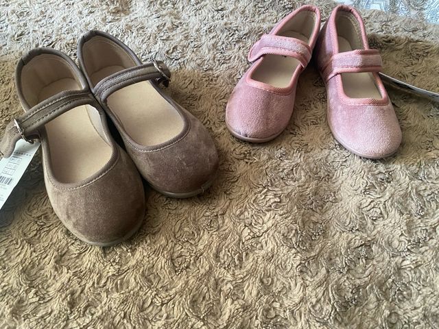 Zapatos niña terciopelo talla 31 y 25