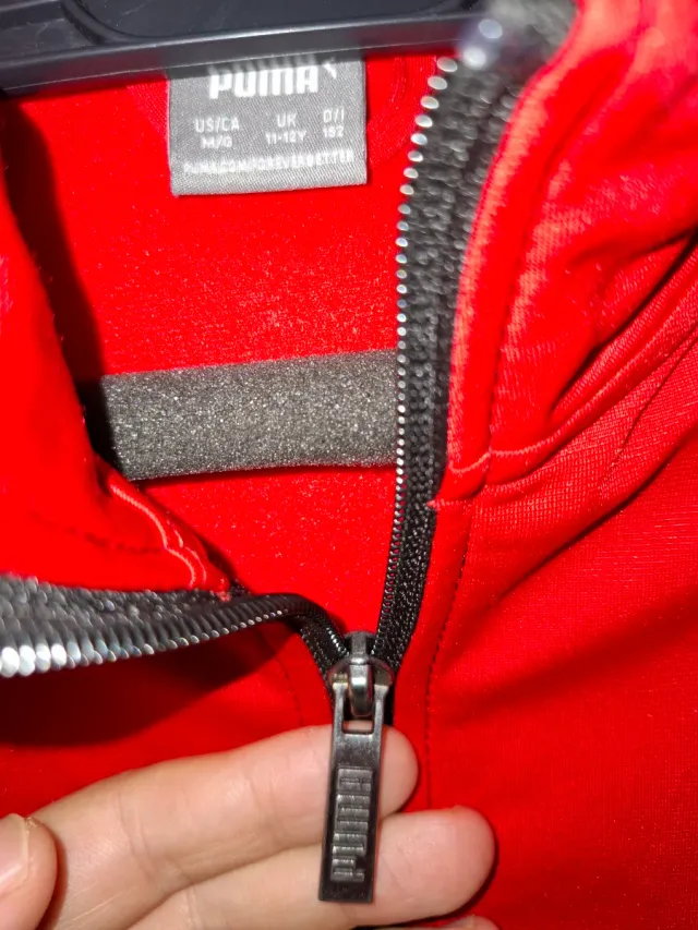 Chaqueta Puma Roja y Negra