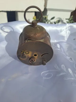 Despertador muy antiguo ha restaurar