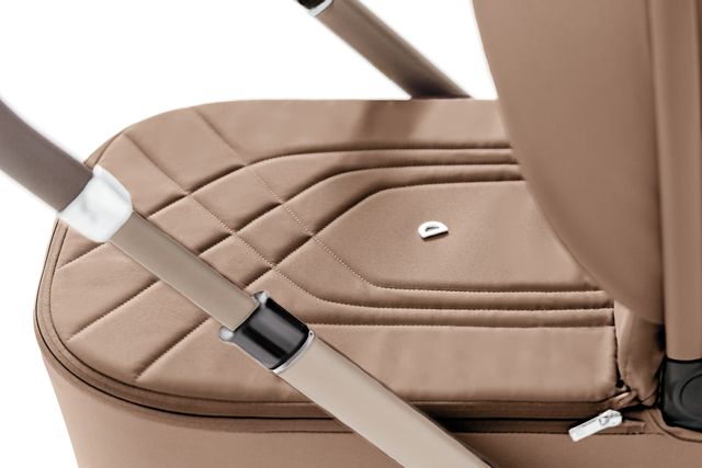 Offerta. Confezione: passeggino 2 in 1 + mini-culla. Nuovo