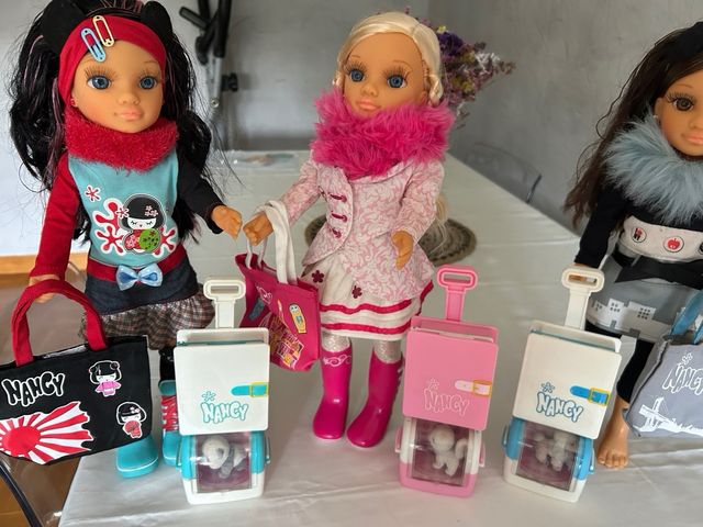 Nancy Viajes por el Mundo - Set de 3 Muñecas