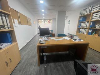 Local comercial en venta en Centro Ciudad en Manises