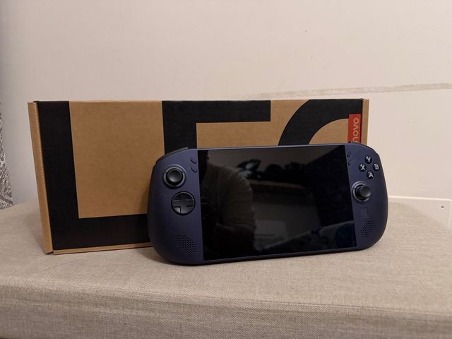 Lenovo Legion Go S 512GB SSD RYZEN Z1 Extreme