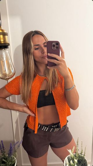 Top tejido con lentejuelas mangas cortas