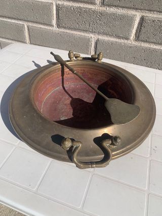 Braciere antico in rame con paletta