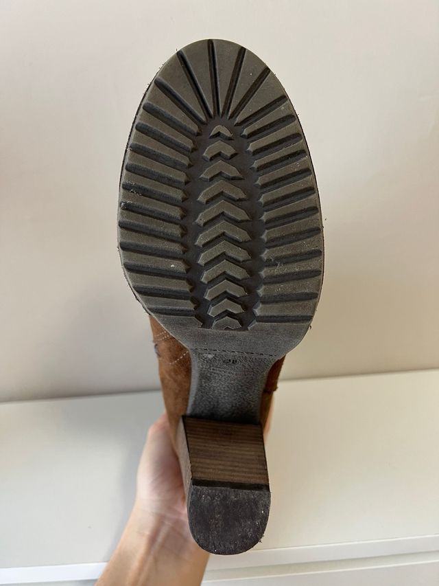 Stivaletti marroni con pelliccia