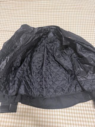 Chaqueta de moto con protecciones