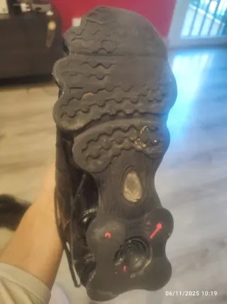 Deportivas Nike Shox Hombre Negras y Grises