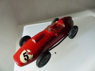 WRENN F. 152 FERRARI ROJO  - SCALEXTRIC