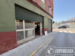 Local comercial en venta en Centro Ciudad en Manises