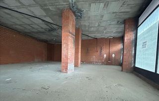 Local comercial en venta en Mora