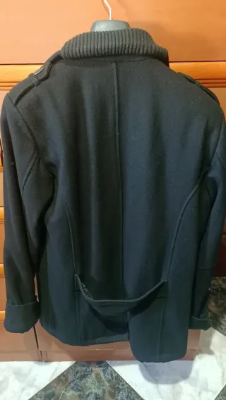 Chaquetón Pull and Bear Negro Talla M