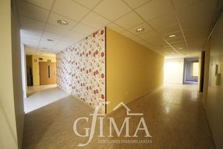 Edificio en venta en Tomelloso