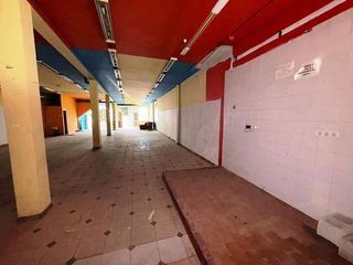 Local comercial en venta en Gines