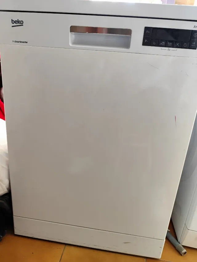 Lavavajillas Beko Usado
