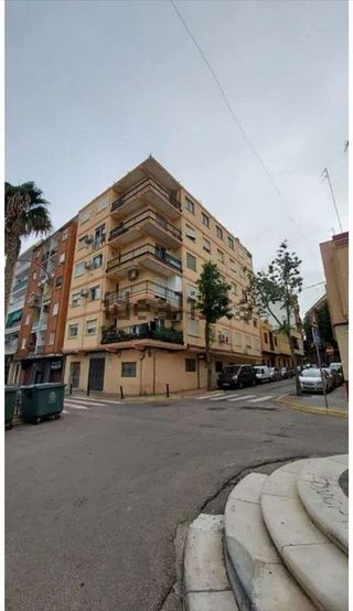 Piso en venta en El Mercado en Manises