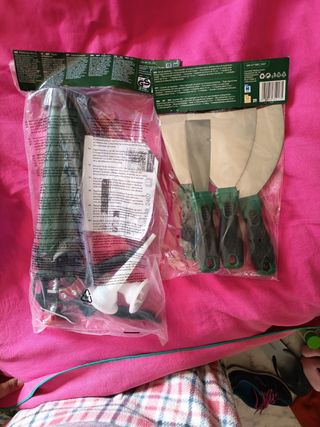 Lote Pistola Silicona y Set Espátulas