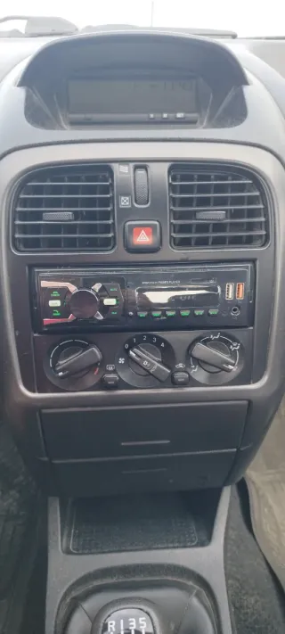 Mitsubishi Carisma 2002