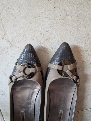 Zapatos Adolfo Dominguez Bailarinas Beige/Gris