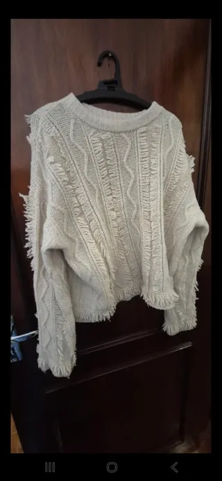 Blusa Zara bege com franjas