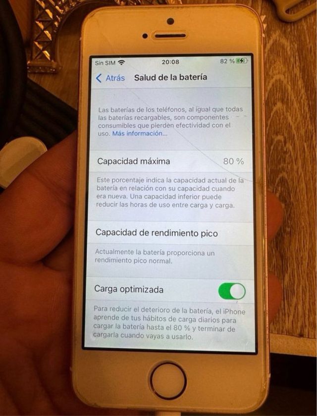 iPhone SE 32GB in oro rosa