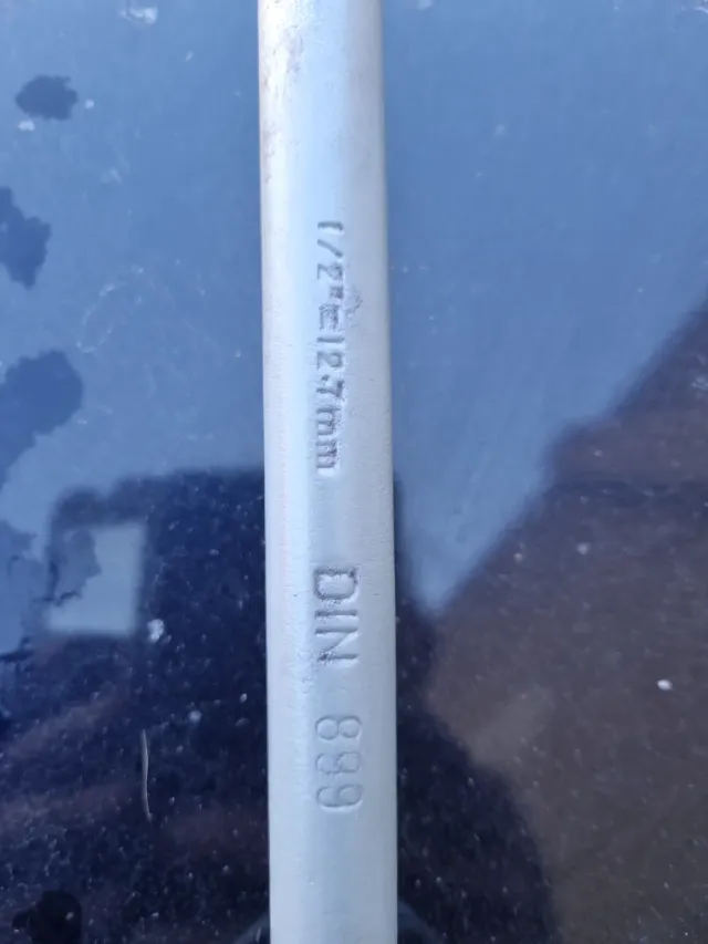 Llave de cruz para ruedas