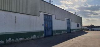 Nave industrial en venta en Bailén