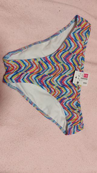 Braga bikini Decathlon Talla 42 M/L con etiquetas