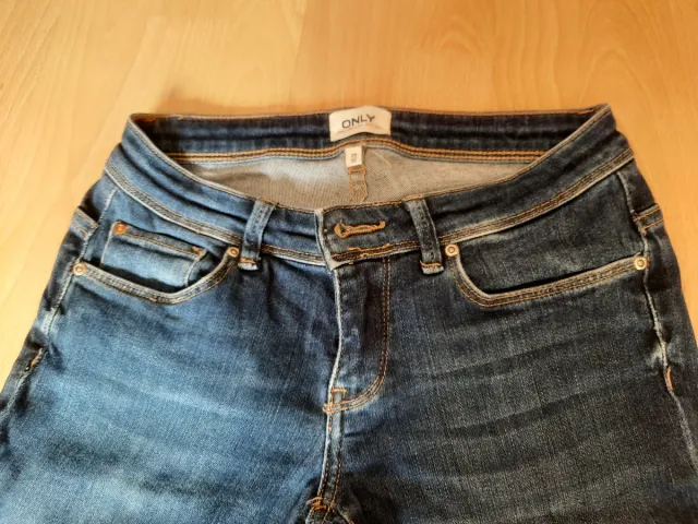 Pantalones pitillo azules