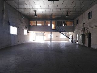 Nave industrial en alquiler en Almansa