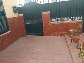 Casa pareada en venta en Valencina de la Concepción