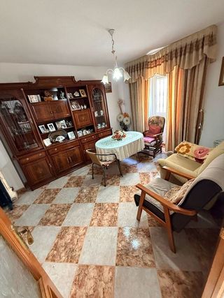Casa adosada en venta en Alcalá la Real