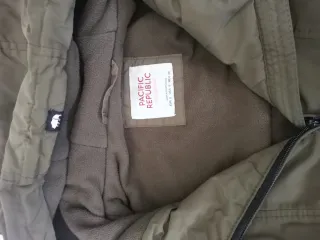 Chaqueta Anorak Verde con Capucha