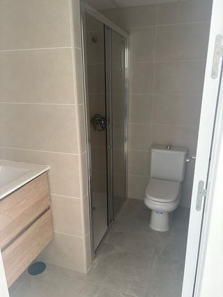 Piso 1 dor con solarium Independiente