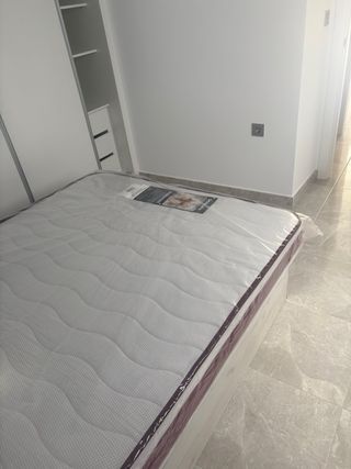 Piso 1 dor con solarium Independiente