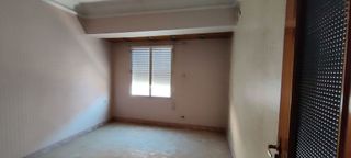 Casa adosada en venta en Don Benito