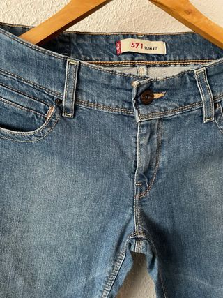 Pantalón vaquero Levi's 571 Slim Fit