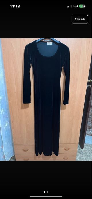 Vestito lungo in velluto nero