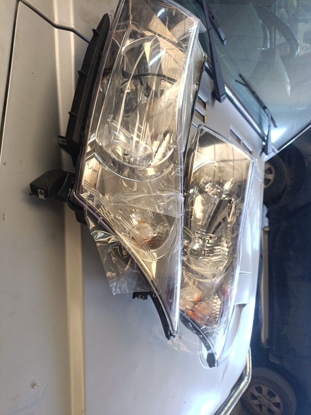 Faro Chevrolet Cruze 13063