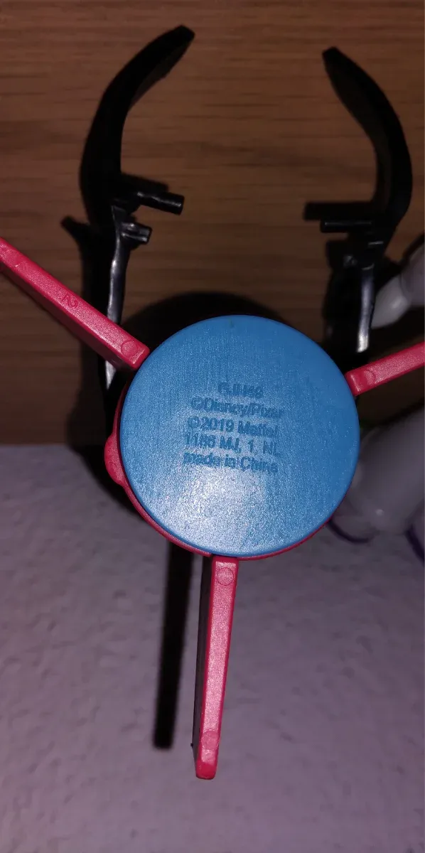 Muñeco Buzz Lightyear con cohete y pistola