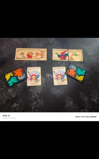Carte Pokémon e Banconote