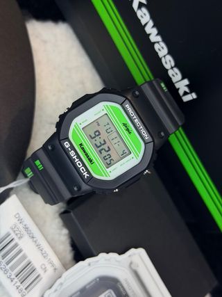 Casco G-Shock x Kawasaki DW-5600 Edición Limitada